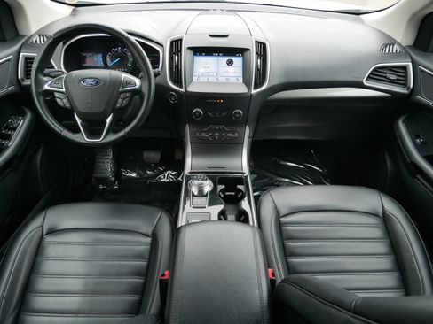 Used 2019 Ford Edge SEL w/ Equipment Group 201A FWD image 9