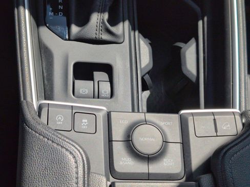 Used 2024 Toyota Grand Highlander XLE image 23