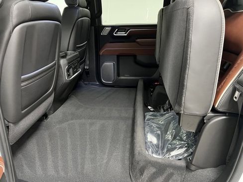 Used 2025 GMC Sierra 3500 Denali Ultimate image 48