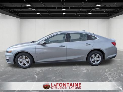 Used 2024 Chevrolet Malibu LT image 2
