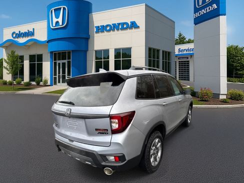 Used 2023 Honda Passport TrailSport image 6