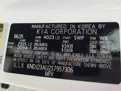 Used 2025 Kia Soul LX image 33