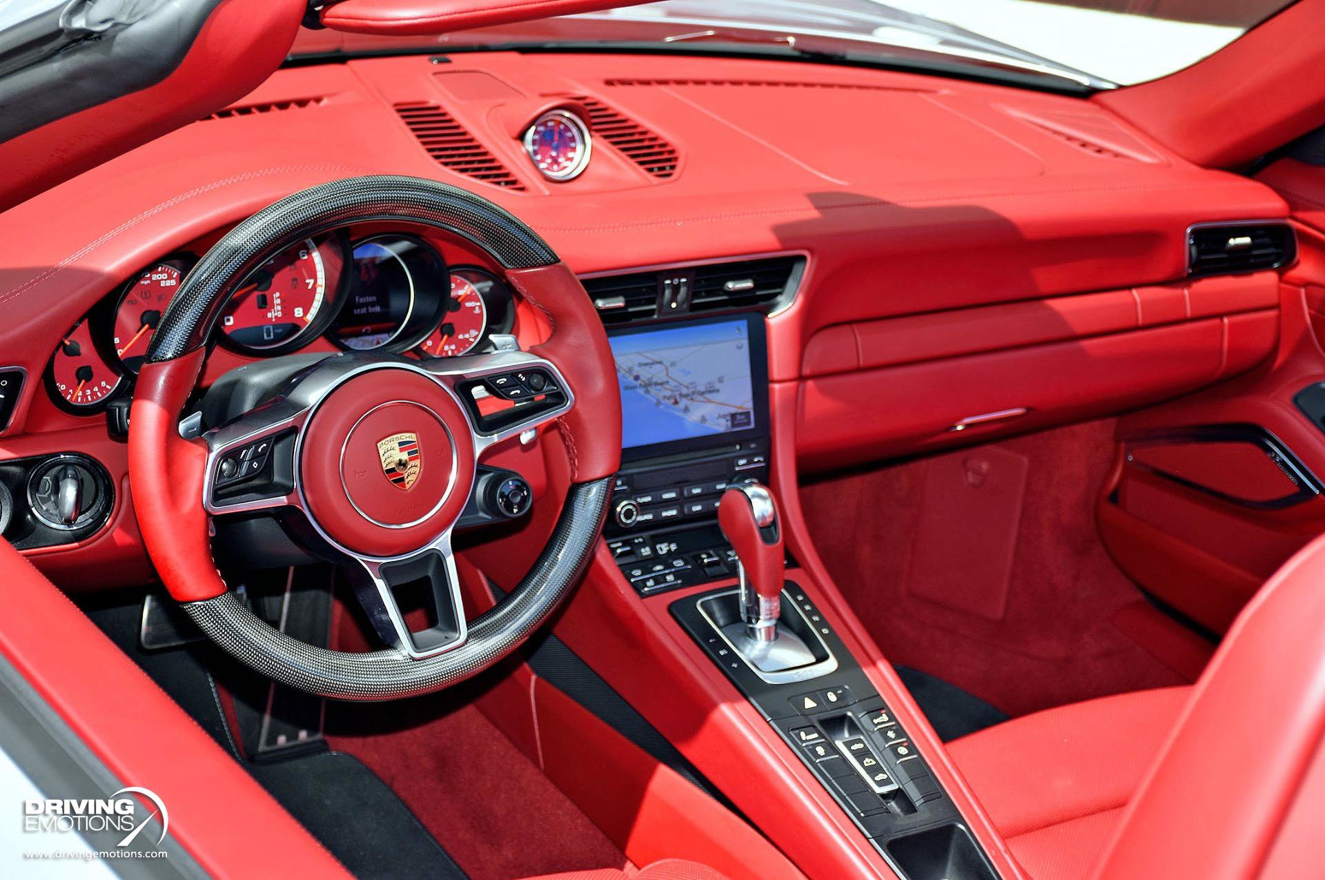 Used 2018 Porsche 911 4 Cabriolet AWD/4WD image 40