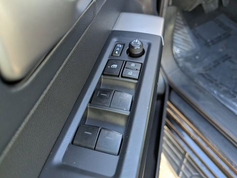 Used 2023 Toyota Tundra Limited image 13