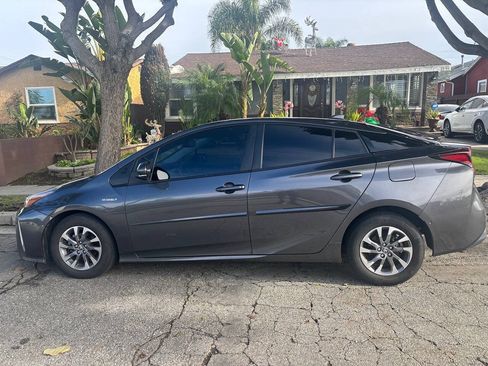 Used 2022 Toyota Prius XLE w/ Advanced Technology Package FWD image 15