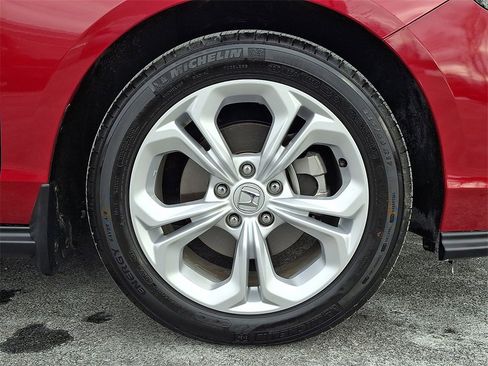 Used 2025 Honda Accord LX image 8