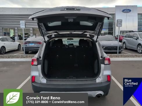 Used 2020 Ford Escape SE image 9