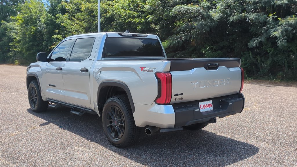 Used 2023 Toyota Tundra SR5 AWD/4WD image 7