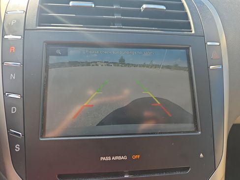 Used 2016 Lincoln MKZ w/ Equipment Group 200A Select FWD image 24