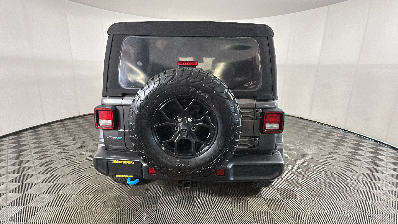 Used 2024 Jeep Wrangler Unlimited AWD/4WD image 4