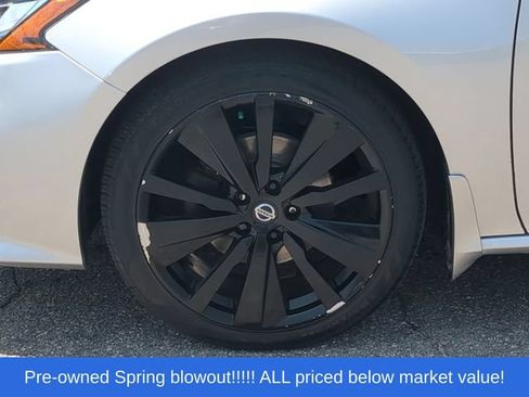 Used 2020 Nissan Altima 2.5 SR w/ Premium Package AWD/4WD image 18