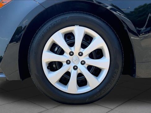 Used 2024 Toyota Corolla LE FWD image 11
