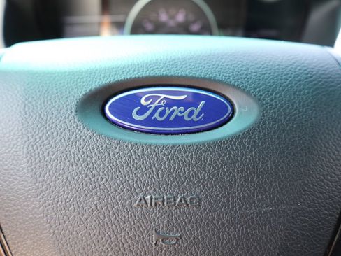 Used 2016 Ford Explorer XLT w/ Equipment Group 202A AWD/4WD image 27