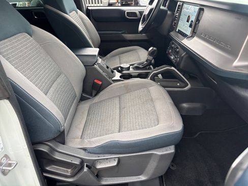 Used 2023 Ford Bronco Outer Banks w/ Sasquatch Package image 19