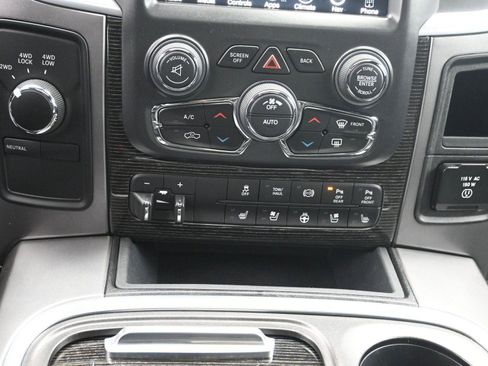 Used 2017 RAM 2500 Limited image 28