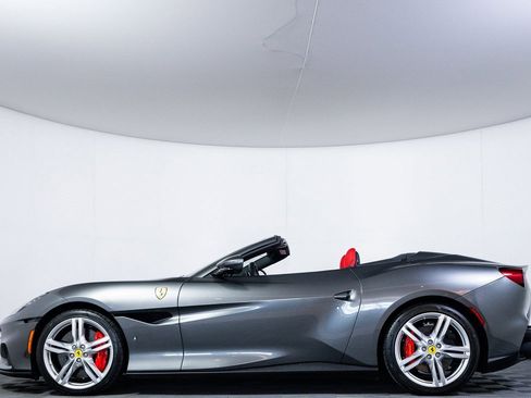 Certified 2023 Ferrari Portofino M image 8