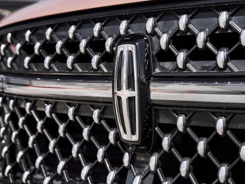 Used 2025 Lincoln Navigator Black Label AWD/4WD image 7