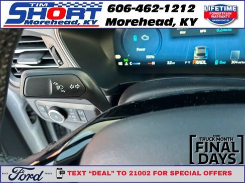 New 2026 Ford Escape SE w/ PHEV Premium Package FWD image 15