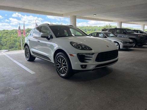 Used 2018 Porsche Macan S AWD/4WD image 6