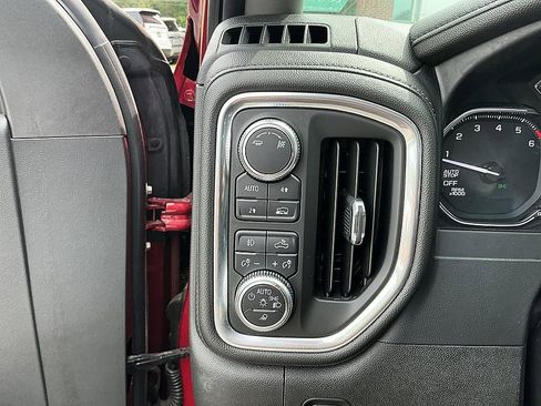 Used 2019 GMC Sierra 1500 SLT w/ SLT Premium Package AWD/4WD image 13