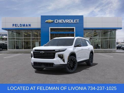 New 2025 Chevrolet Traverse LT w/ Midnight/Sport Edition image 8