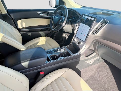 Used 2023 Ford Edge SEL AWD/4WD image 30