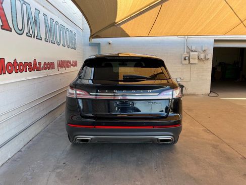 Used 2019 Lincoln Nautilus Reserve image 4