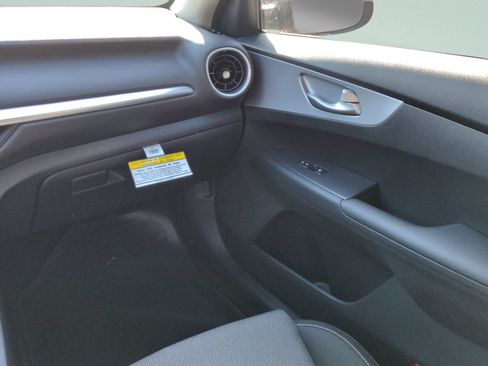 Certified 2024 Kia Forte LXS FWD image 13