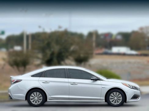 Used 2016 Hyundai Sonata SE image 7