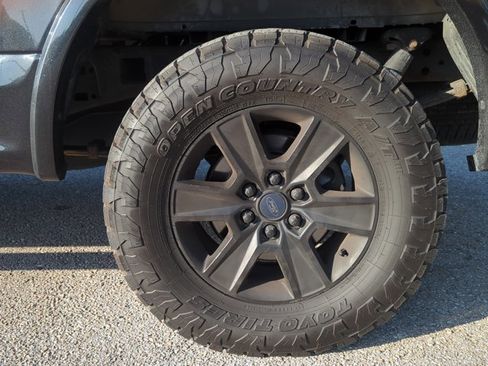 Used 2015 Ford F150 XLT w/ Equipment Group 302A Luxury AWD/4WD image 6