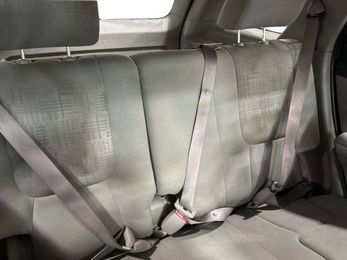 Used 2005 Chevrolet Equinox LS w/ Preferred Equipment Group AWD/4WD image 12