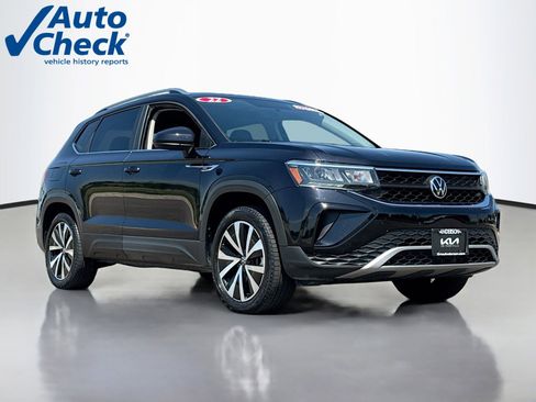 Used 2022 Volkswagen Taos SE AWD/4WD image 1