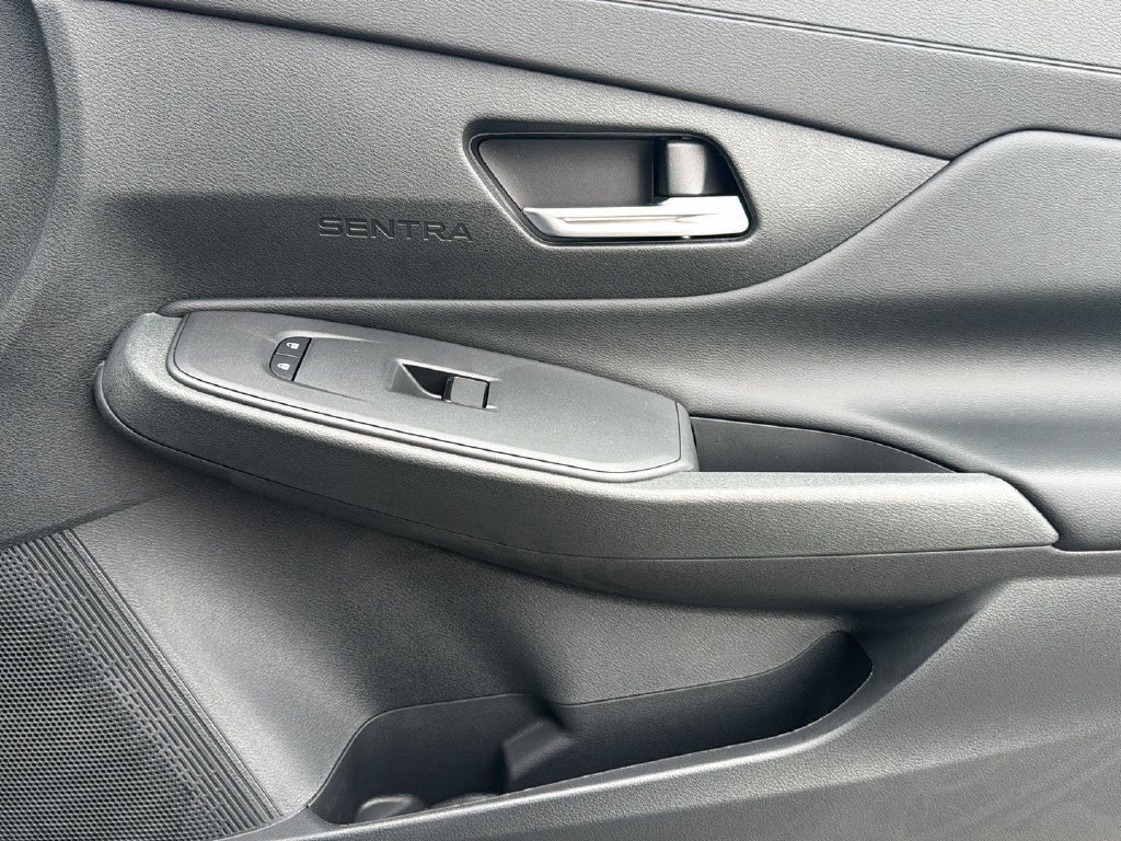 New 2027 Nissan Sentra S w/ S Cold Weather Package FWD image 31
