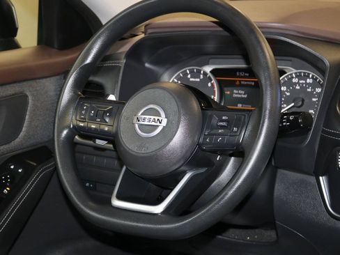 Used 2021 Nissan Rogue S FWD image 20