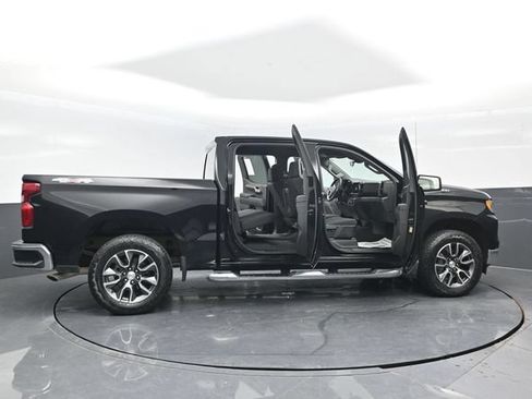 Used 2024 Chevrolet Silverado 1500 LT AWD/4WD image 27