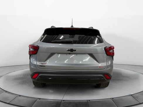 Used 2026 Chevrolet Trax RS w/ Sunroof Package image 6