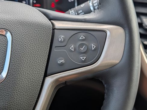 Used 2018 GMC Acadia Denali w/ Technology Package AWD/4WD image 30