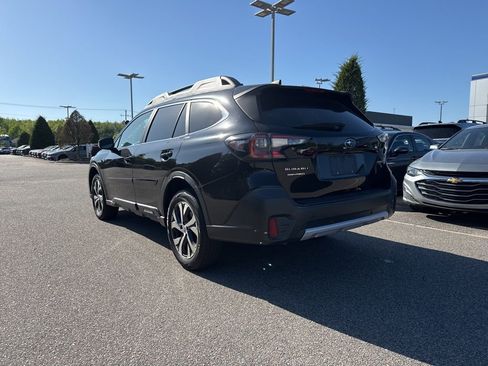 Used 2022 Subaru Outback Limited image 3