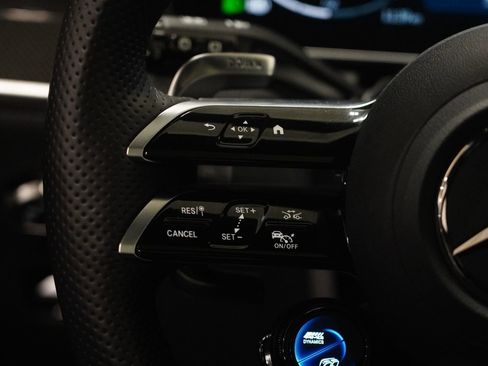 Used 2026 Mercedes-Benz GLC 43 AMG 4MATIC image 17