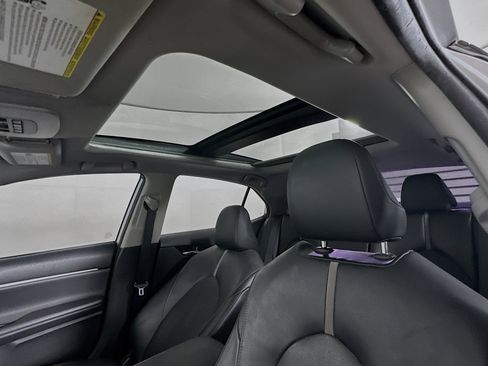 Used 2020 Toyota Camry XSE image 26