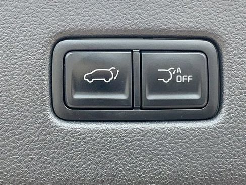 Used 2024 Kia Carnival SX FWD image 18