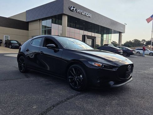 Used 2024 MAZDA MAZDA3 s FWD image 1