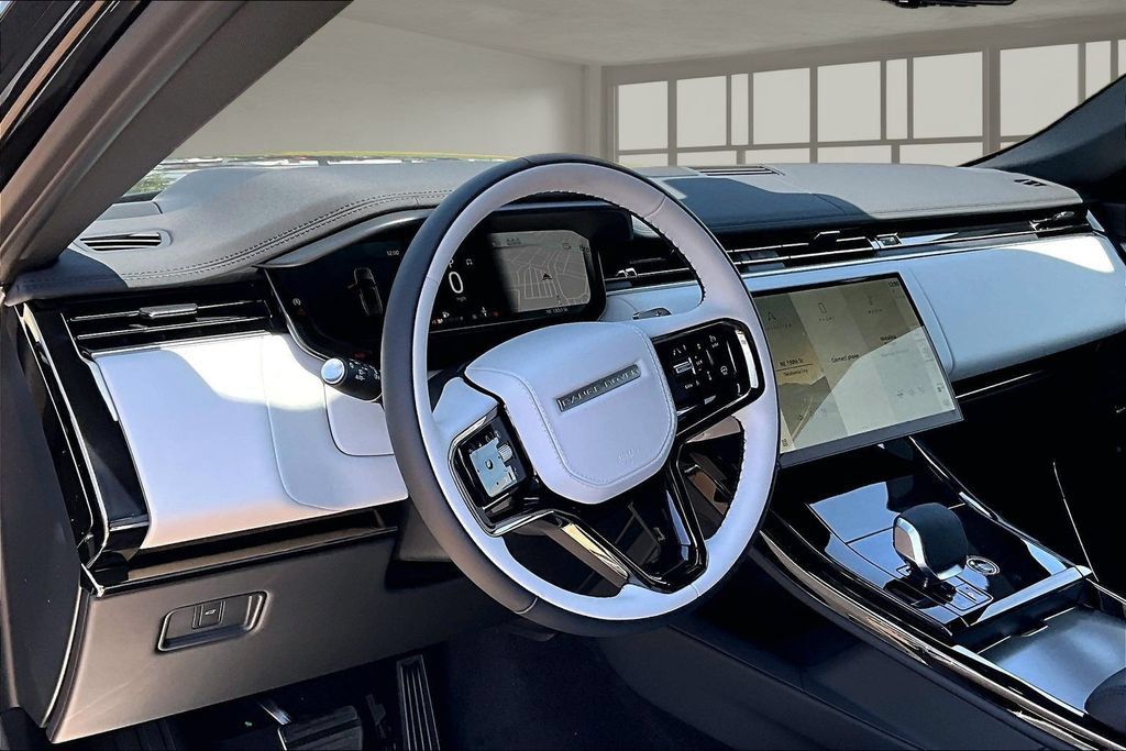 New 2026 Land Rover Range Rover Sport Dynamic SE AWD/4WD image 6