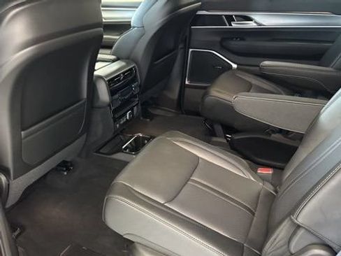 New 2026 Jeep Grand Wagoneer Limited w/ Convenience Group I AWD/4WD image 21