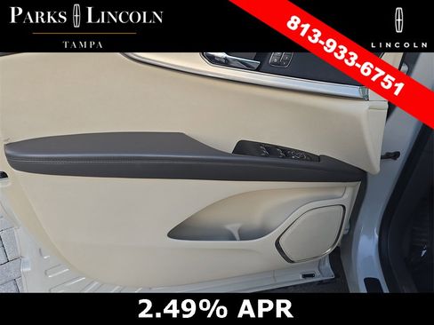 Used 2019 Lincoln Nautilus Standard image 16
