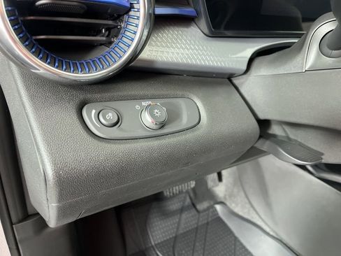 New 2026 Chevrolet Trax LT image 25