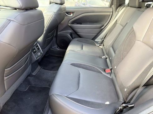 Certified 2026 Subaru Forester Touring w/ Touring Package AWD/4WD image 13