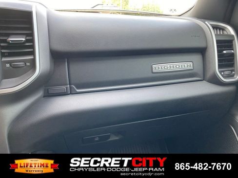 Used 2022 RAM 1500 Big Horn AWD/4WD image 15