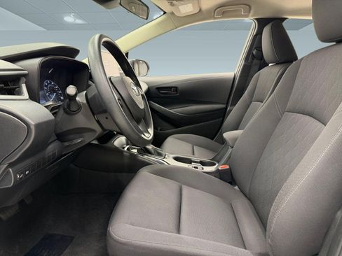 Used 2024 Toyota Corolla LE FWD image 4