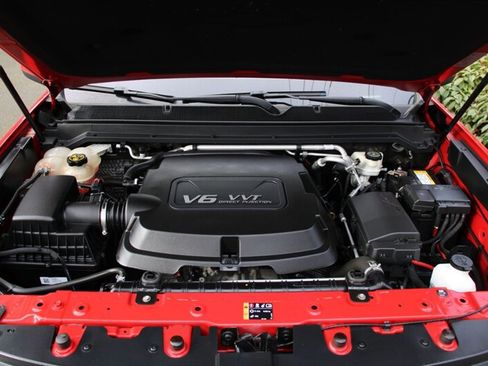 Used 2016 Chevrolet Colorado LT w/ LT Convenience Package image 19